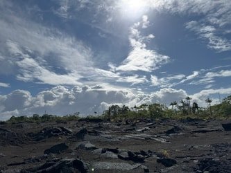 Fissure 8 Lava Flow Tour â€“ Ahu’AilÄ’au – Hilo Discovery and Volcanoes National Park Explorer f-5